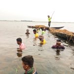 দুই মণ ধানের দামে এক শ্রমিক